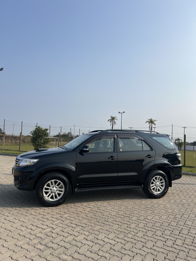 HILUX SW4 3.0 SRV 4X4 16V TURBO INTERCOOLER DIESEL 4P AUTOMÁTICO - 2012 - ANTôNIO PRADO