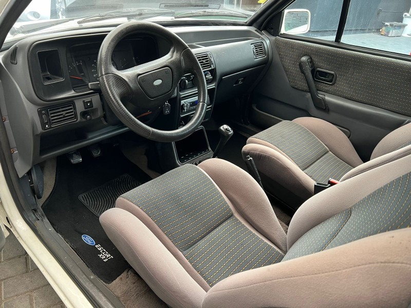 ESCORT 1.6 XR3 CONVERSÍVEL 8V GASOLINA 2P MANUAL - 1987 - CAXIAS DO SUL