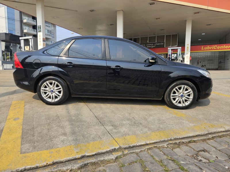 FOCUS 2.0 FC 16V GASOLINA 4P MANUAL - 2012 - CAXIAS DO SUL