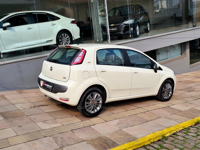 PUNTO 1.6 ESSENCE 16V FLEX 4P MANUAL - 2016 - BENTO GONçALVES