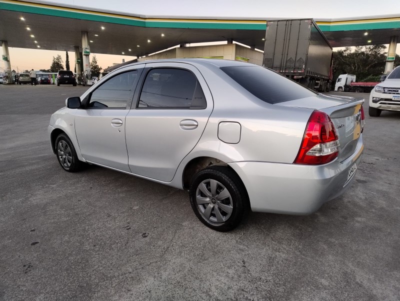 ETIOS 1.5 XS 16V FLEX 4P MANUAL - 2013 - CAXIAS DO SUL