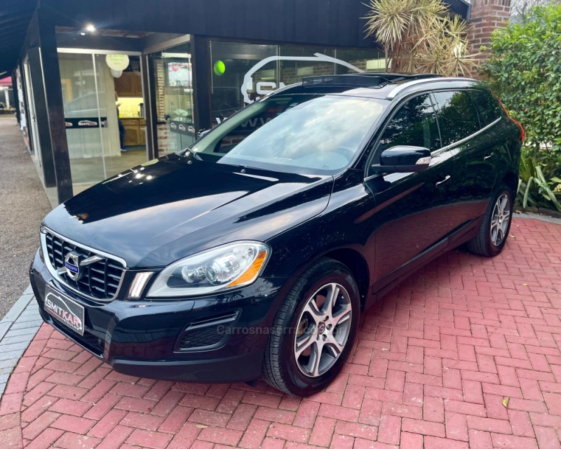 XC60 2.0 T5 DYNAMIC FWD TURBO GASOLINA 4P AUTOMÁTICO