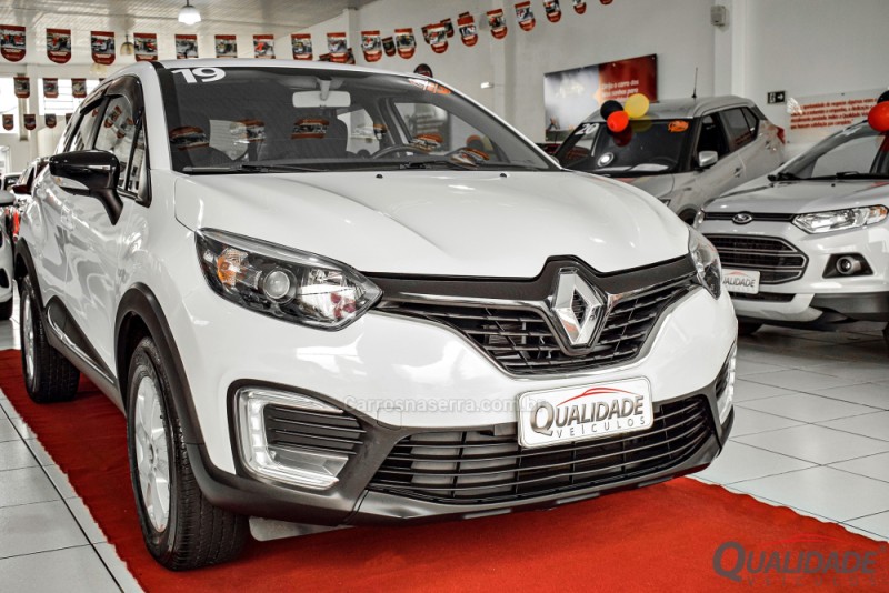 CAPTUR 1.6 LIFE 16V FLEX 4P AUTOMÁTICO - 2019 - SANTA CRUZ DO SUL