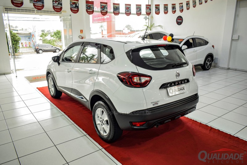 CAPTUR 1.6 LIFE 16V FLEX 4P AUTOMÁTICO - 2019 - SANTA CRUZ DO SUL