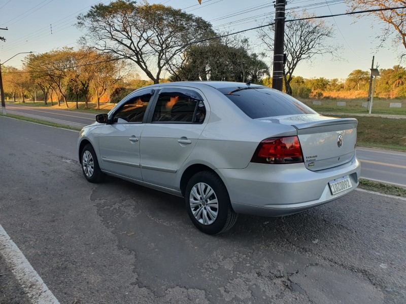 VOYAGE 1.0 MI 8V FLEX 4P MANUAL - 2011 - VENâNCIO AIRES