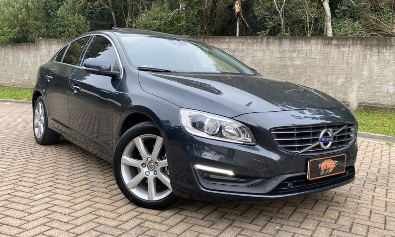 S60 2.0 T4 MOMENTUM GASOLINA 4P AUTOMÁTICO - 2017 - CANELA