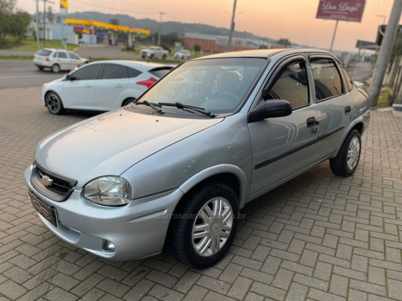 CORSA 1.0 MPFI CLASSIC SEDAN LIFE 8V FLEX 4P MANUAL - 2008 - PAROBé