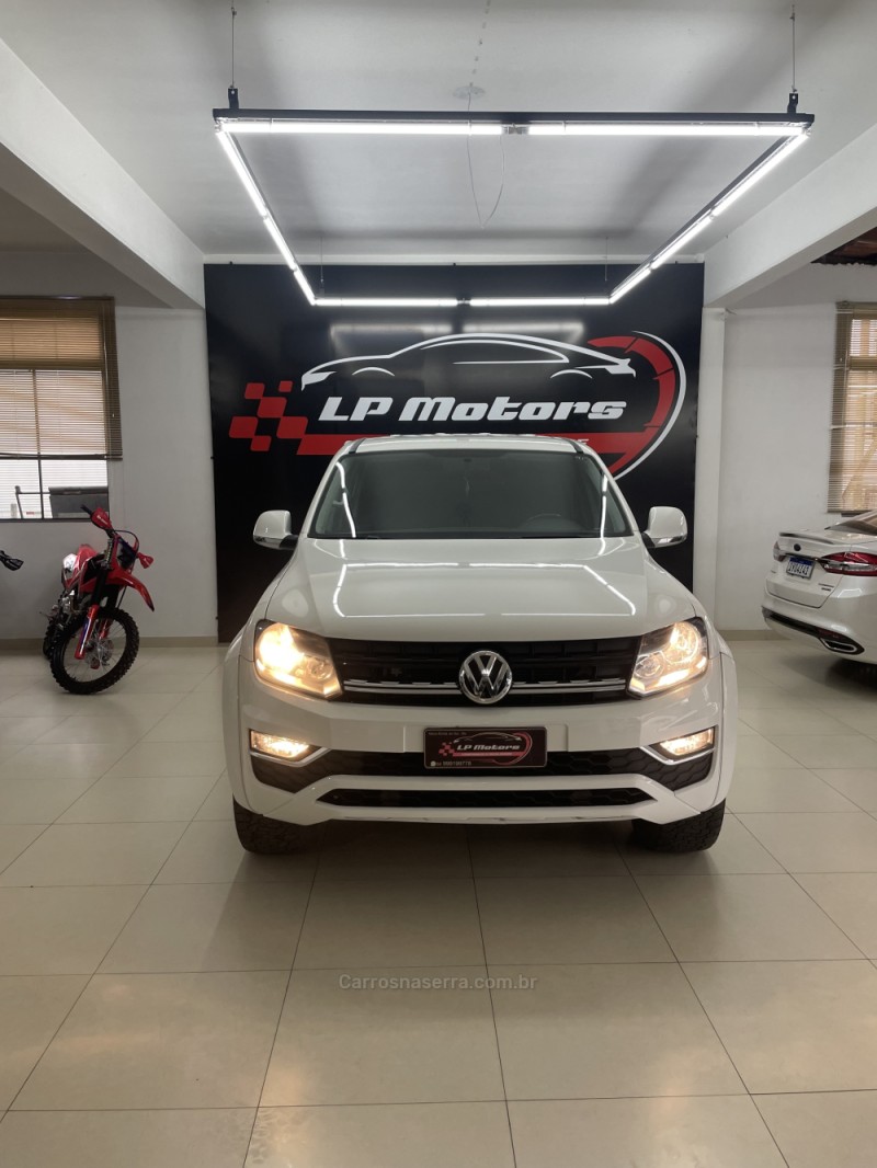 AMAROK 2.0 TRENDLINE 4X4 CD 16V TURBO INTERCOOLER DIESEL 4P AUTOMÁTICO - 2017 - FARROUPILHA