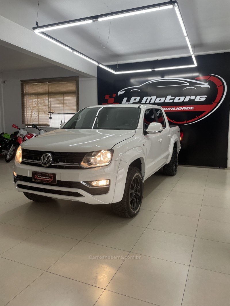 AMAROK 2.0 TRENDLINE 4X4 CD 16V TURBO INTERCOOLER DIESEL 4P AUTOMÁTICO