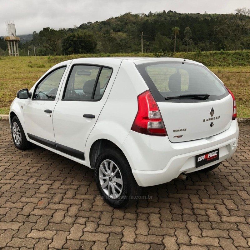 SANDERO 1.0 EXPRESSION 16V FLEX 4P MANUAL - 2012 - NOVA HARTZ