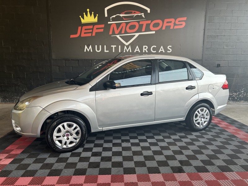 FIESTA 1.0 MPI SEDAN 8V FLEX 4P MANUAL - 2007 - CAXIAS DO SUL