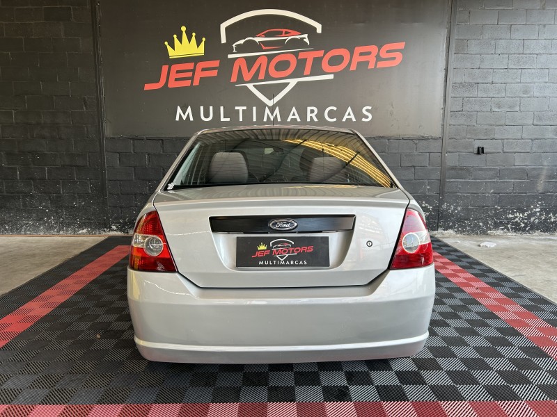 FIESTA 1.0 MPI SEDAN 8V FLEX 4P MANUAL - 2007 - CAXIAS DO SUL