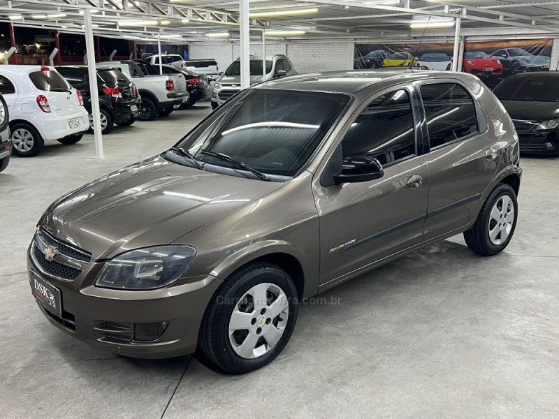 CELTA 1.0 MPFI ADVANTAGE 8V FLEX 4P MANUAL - 2014 - CAXIAS DO SUL