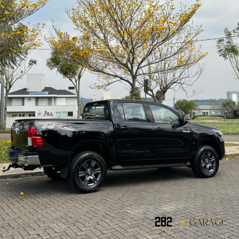 HILUX 2.8 SRV 4X4 CD 16V DIESEL 4P AUTOMÁTICO - 2024 - FARROUPILHA