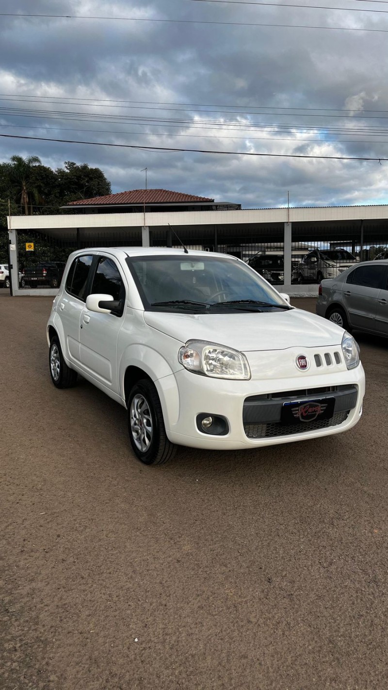 UNO 1.0 EVO VIVACE 8V FLEX 4P MANUAL - 2014 - BOM PRINCíPIO