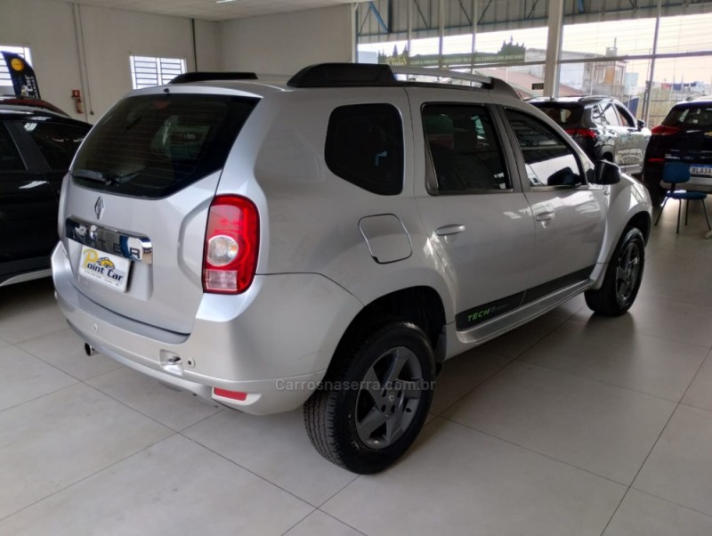 DUSTER 2.0 DYNAMIQUE 4X2 16V FLEX 4P MANUAL - 2013 - VACARIA