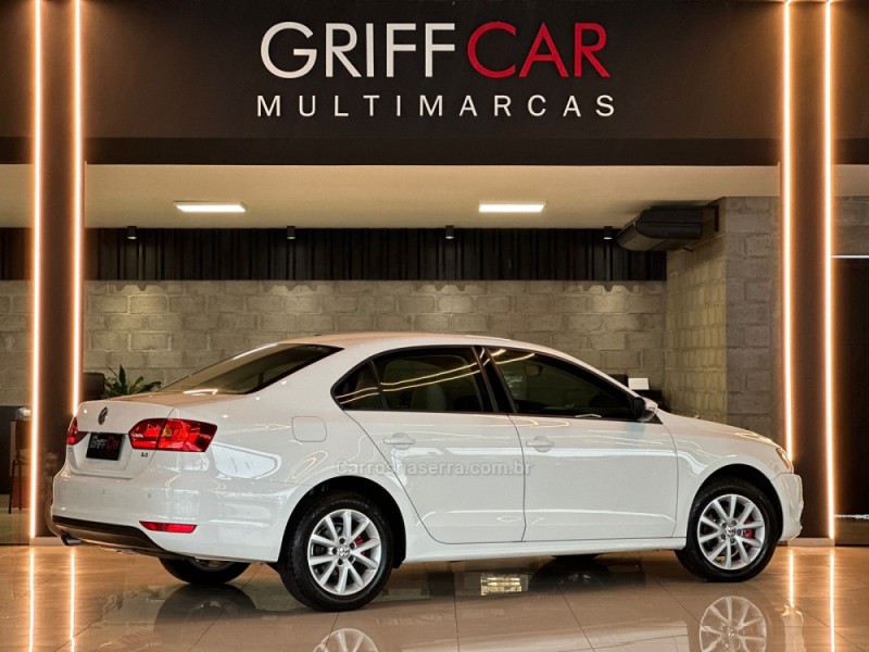 JETTA 2.0 COMFORTLINE FLEX 4P TIPTRONIC - 2014 - DOIS IRMãOS