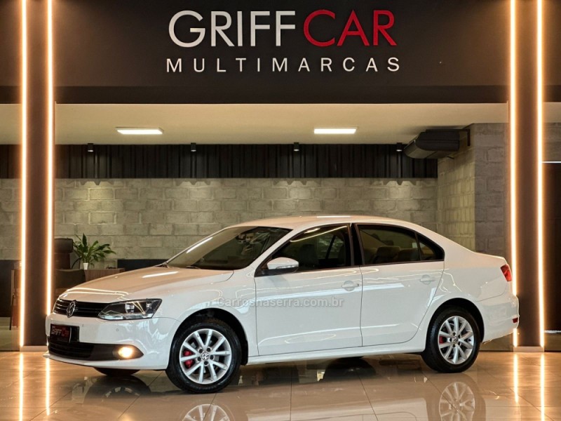 JETTA 2.0 COMFORTLINE FLEX 4P TIPTRONIC - 2014 - DOIS IRMãOS