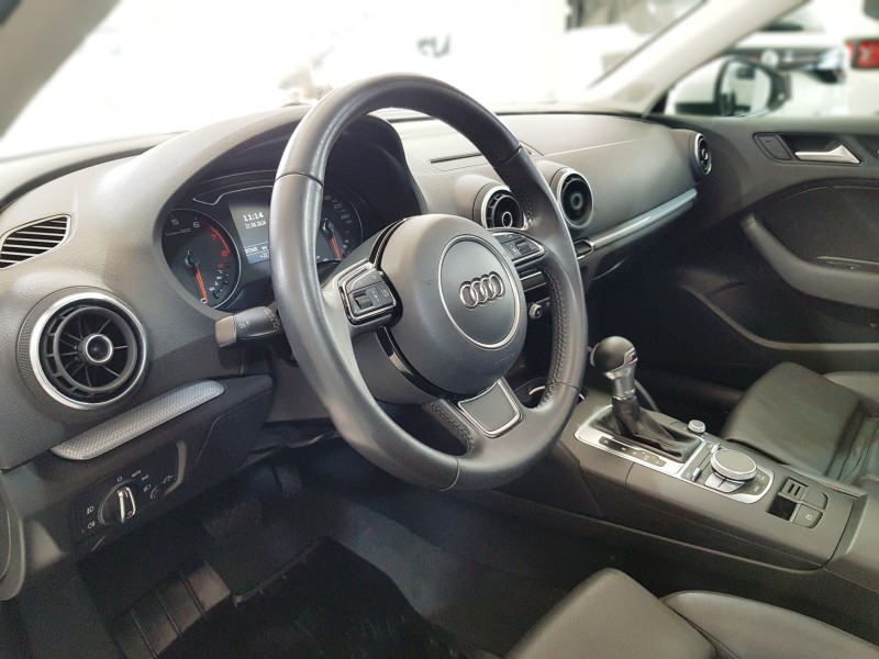 A3 1.8 TFSI SEDAN AMBITION 16V 180CV GASOLINA 4P S TRONIC - 2015 - CAXIAS DO SUL