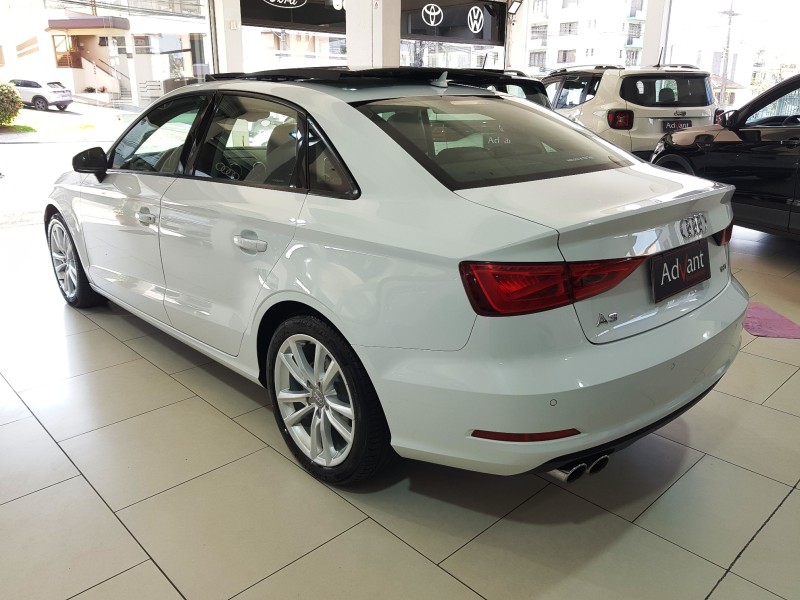 A3 1.8 TFSI SEDAN AMBITION 16V 180CV GASOLINA 4P S TRONIC - 2015 - CAXIAS DO SUL