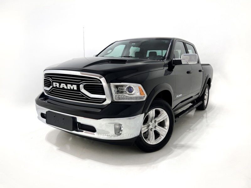 CLASSIC 5.7 LARAMIE V8 HEMI 4P GASOLINA AUTOMÁTICA - 2022 - BENTO GONçALVES