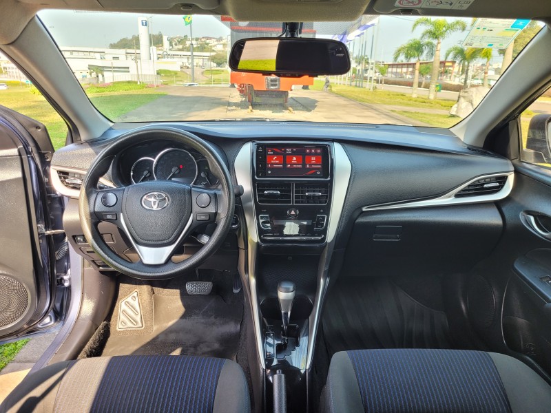 YARIS 1.5 16V FLEX SEDAN XL PLUS TECH MULTIDRIVE3 - 2019 - CARLOS BARBOSA