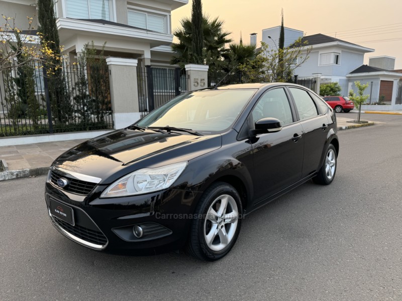 FOCUS 2.0 GLX 16V GASOLINA 4P MANUAL