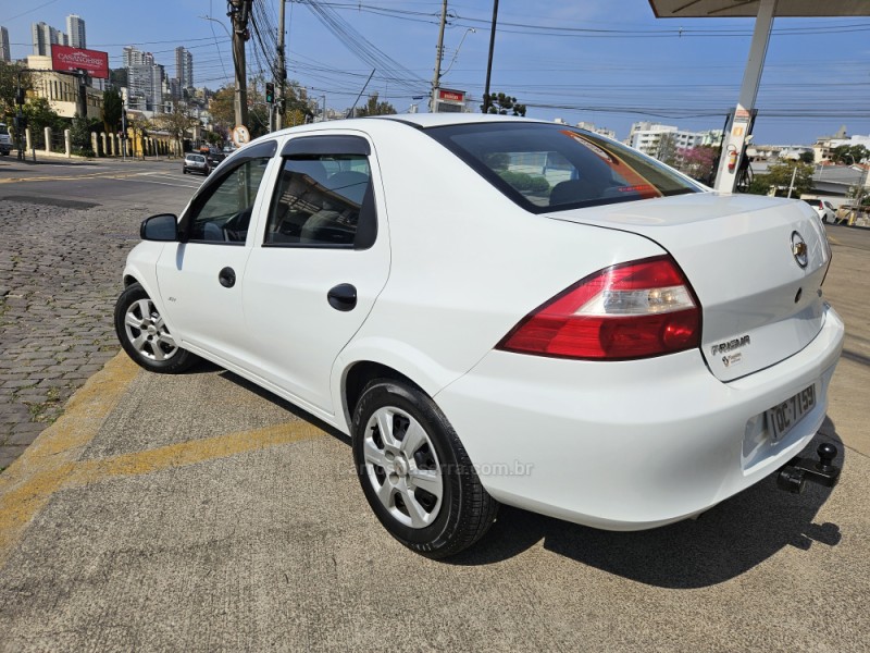 PRISMA 1.4 MPFI JOY 8V FLEX 4P MANUAL - 2010 - CAXIAS DO SUL