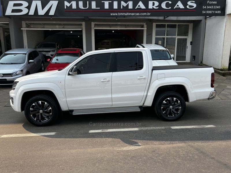 AMAROK 3.0 V6 TDI HIGHLINE CD DIESEL 4MOTION AUTOMÁTICO