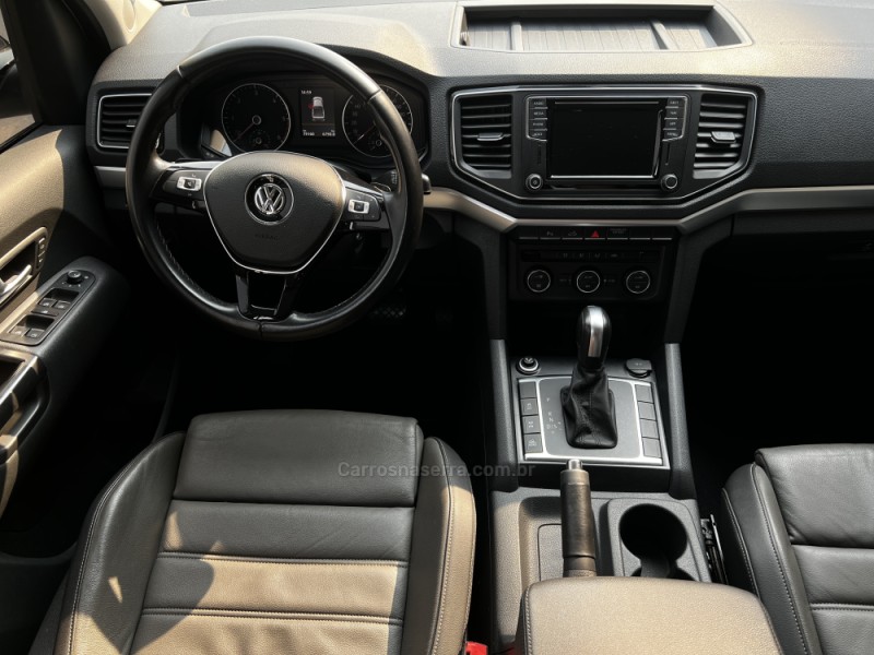 AMAROK 3.0 V6 TDI HIGHLINE CD DIESEL 4MOTION AUTOMÁTICO - 2021 - GUAPORé