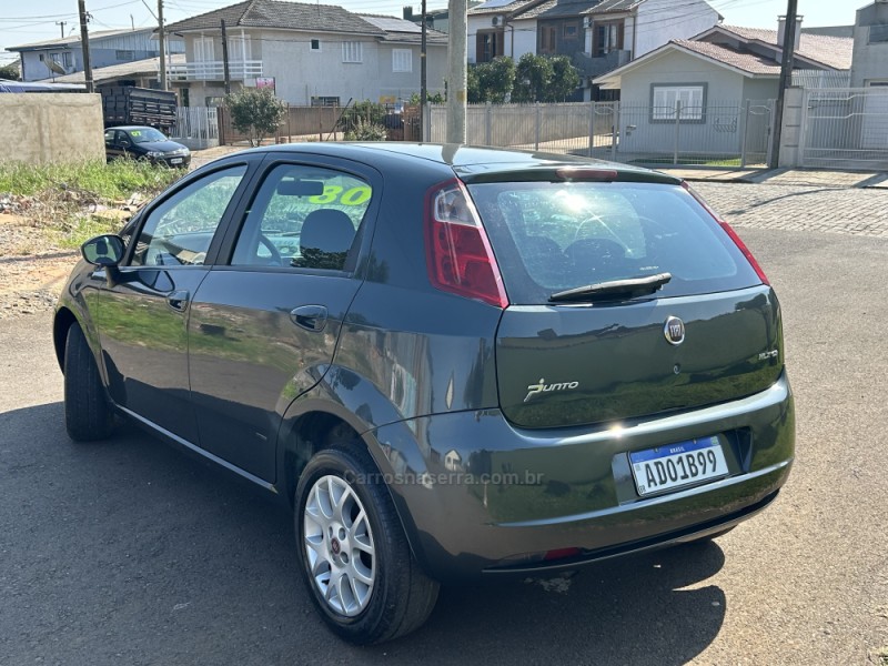 PUNTO 1.8 HLX 8V FLEX 4P MANUAL - 2008 - VACARIA