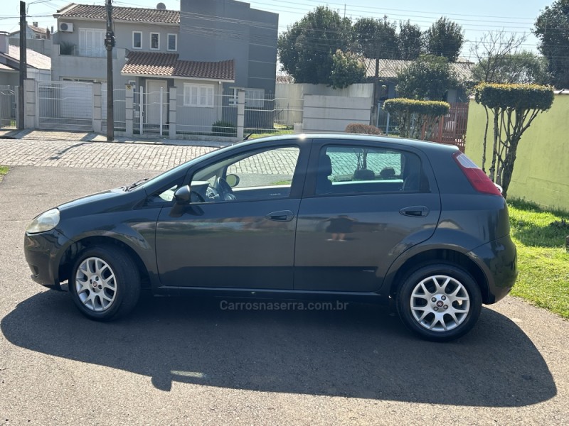 PUNTO 1.8 HLX 8V FLEX 4P MANUAL - 2008 - VACARIA