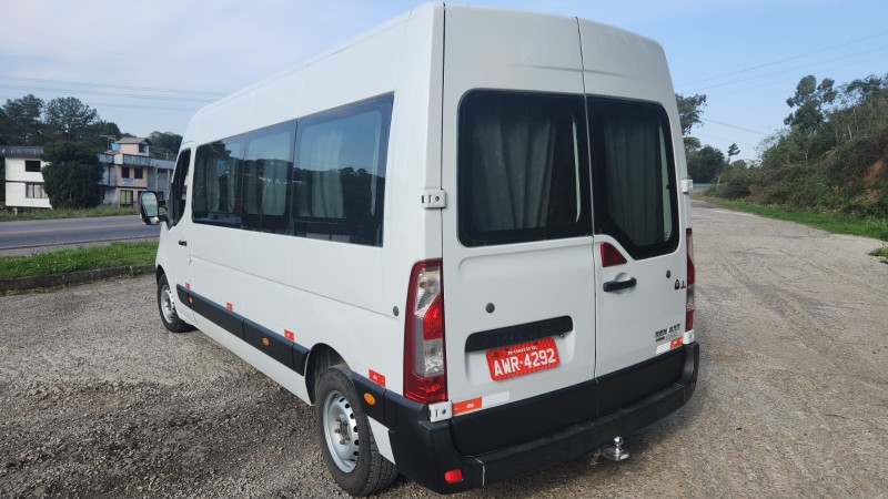 MASTER 2.5 DCI MINIBUS L3H2 16 LUGARES 16V DIESEL 3P MANUAL - 2014 - CAXIAS DO SUL