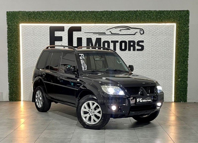 PAJERO TR4 2.0 4X2 16V 140CV FLEX 4P AUTOMÁTICO - 2013 - NOVO HAMBURGO