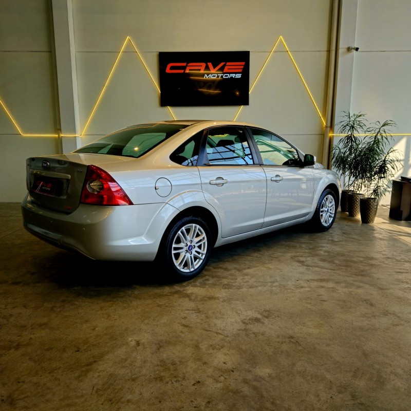 FOCUS 2.0 GLX SEDAN 16V FLEX 4P AUTOMÁTICO - 2012 - CAXIAS DO SUL