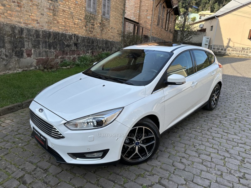 FOCUS 2.0 TITANIUM PLUS 16V FLEX 4P AUTOMÁTICO - 2016 - CAXIAS DO SUL