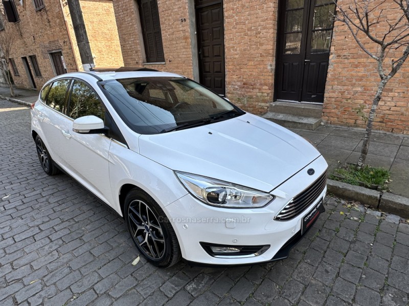 FOCUS 2.0 TITANIUM PLUS 16V FLEX 4P AUTOMÁTICO - 2016 - CAXIAS DO SUL