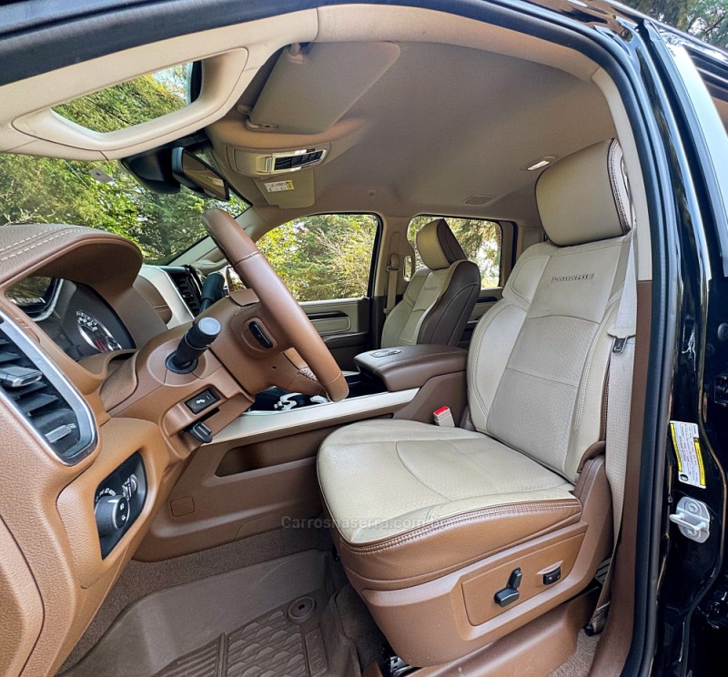 3500 LARAMIE 6.7 CD 4X4 TURBO DIESEL 4P AUTOMÁTICO - 2022 - PASSO FUNDO