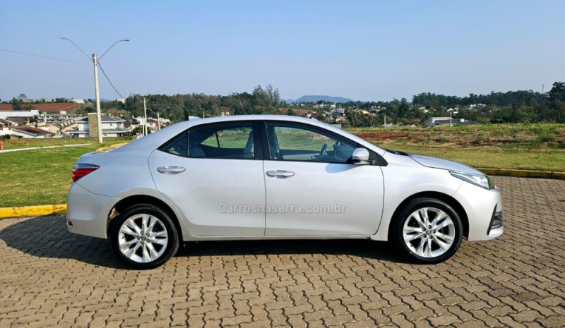 COROLLA 2.0 XEI 16V FLEX 4P AUTOMÁTICO - 2018 - LAJEADO