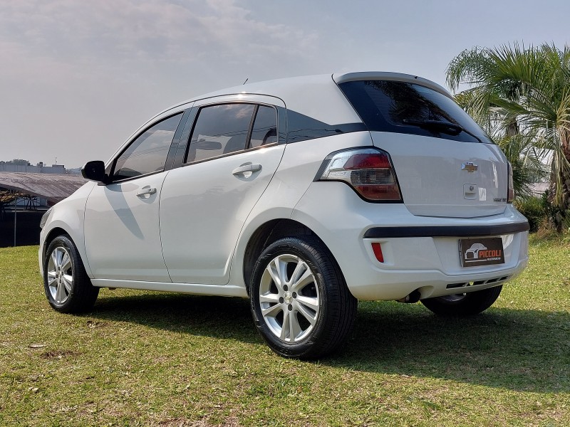 AGILE 1.4 MPFI LTZ 8V FLEX 4P MANUAL - 2014 - CAXIAS DO SUL