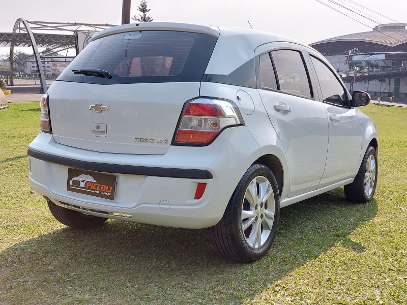 AGILE 1.4 MPFI LTZ 8V FLEX 4P MANUAL - 2014 - CAXIAS DO SUL