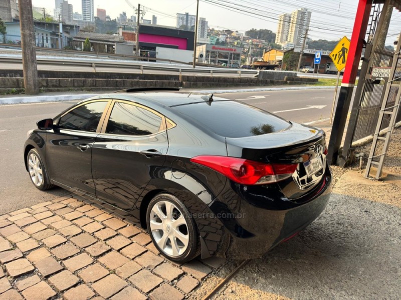 ELANTRA 1.8 GLS 16V GASOLINA 4P AUTOMÁTICO - 2013 - CAXIAS DO SUL