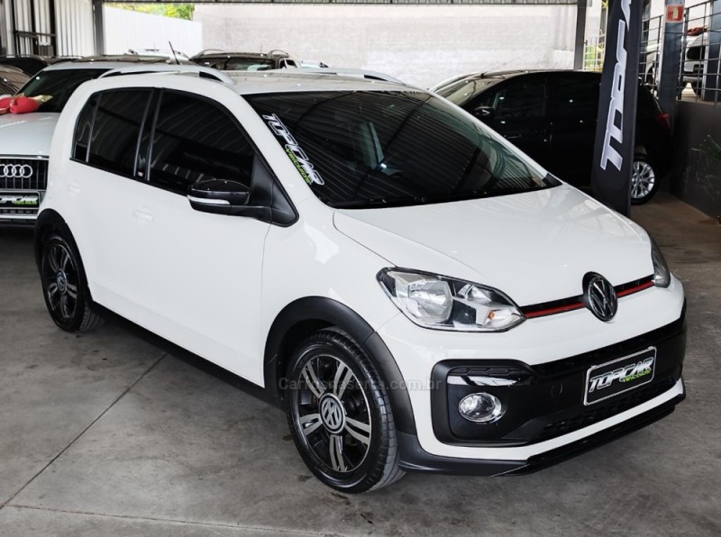 UP 1.0 TSI CROSS 12V FLEX 4P MANUAL - 2018 - CAMPO BOM