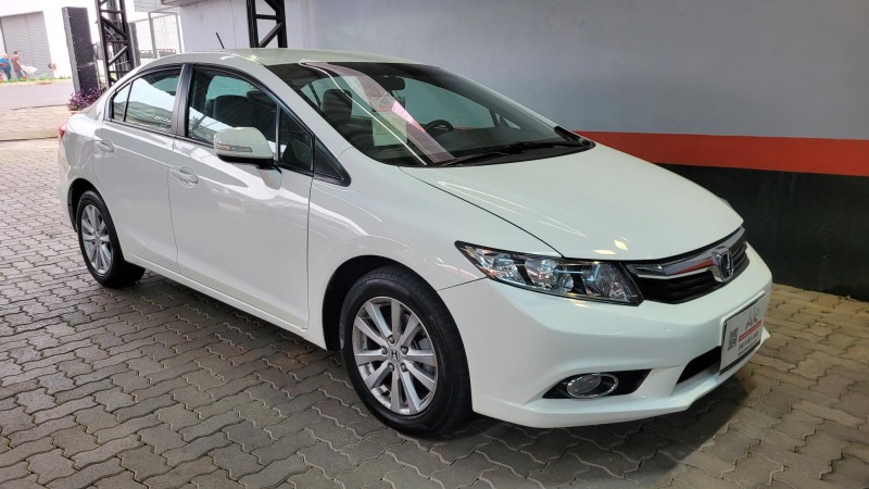 CIVIC 2.0 LXR 16V FLEX 4P AUTOMÁTICO - 2014 - GARIBALDI