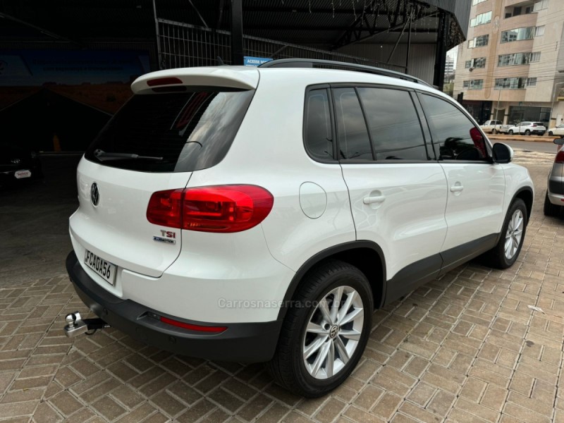 TIGUAN 1.4 TSI 16V TURBO GASOLINA 4P - 2017 - TAPEJARA