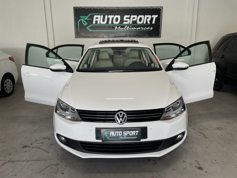 JETTA 2.0 COMFORTLINE FLEX 4P TIPTRONIC - 2012 - CAXIAS DO SUL