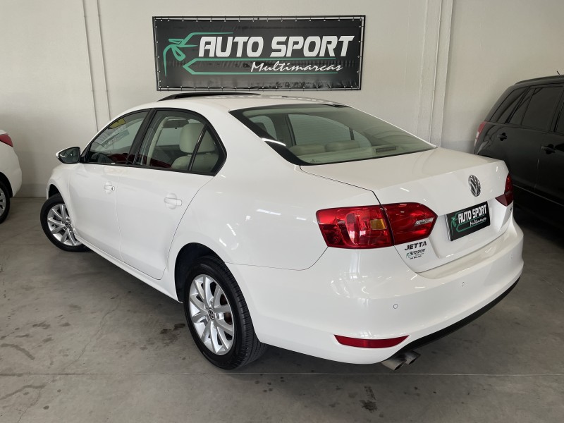 JETTA 2.0 COMFORTLINE FLEX 4P TIPTRONIC - 2012 - CAXIAS DO SUL