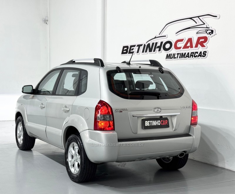 TUCSON 2.0 MPFI GLS 16V 143CV 2WD GASOLINA 4P AUTOMÁTICO - 2013 - ESTâNCIA VELHA