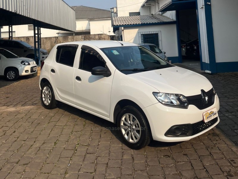 SANDERO 1.0 AUTHENTIQUE 16V FLEX 4P MANUAL - 2017 - VACARIA