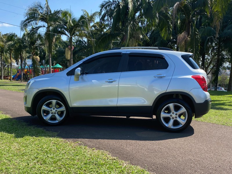 TRACKER 1.8 MPFI LTZ 4X2 16V FLEX 4P AUTOMÁTICO - 2015 - LAJEADO